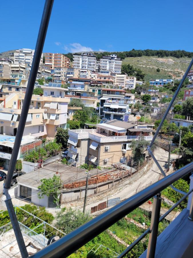 Marina Apartment Sarandë Buitenkant foto