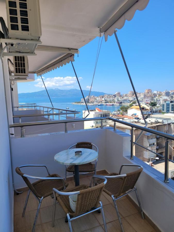 Marina Apartment Sarandë Buitenkant foto