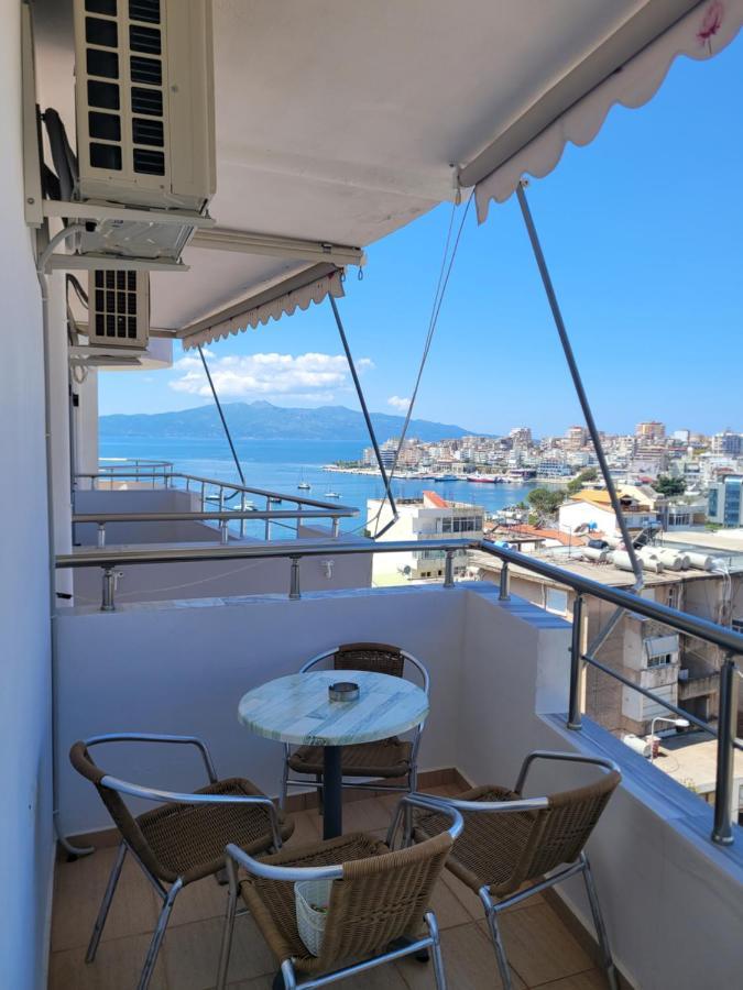 Marina Apartment Sarandë Buitenkant foto